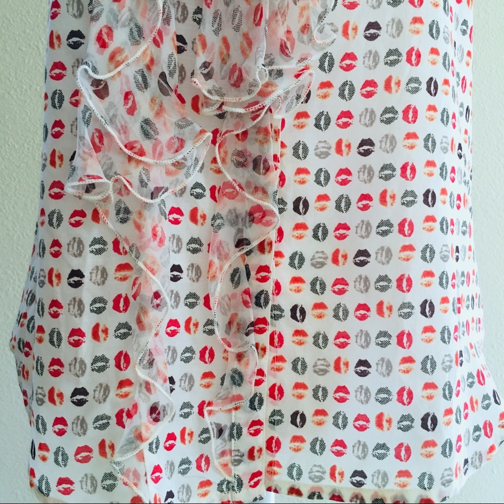 Gap Lip Print Button-Up Ruffle Top - image 3